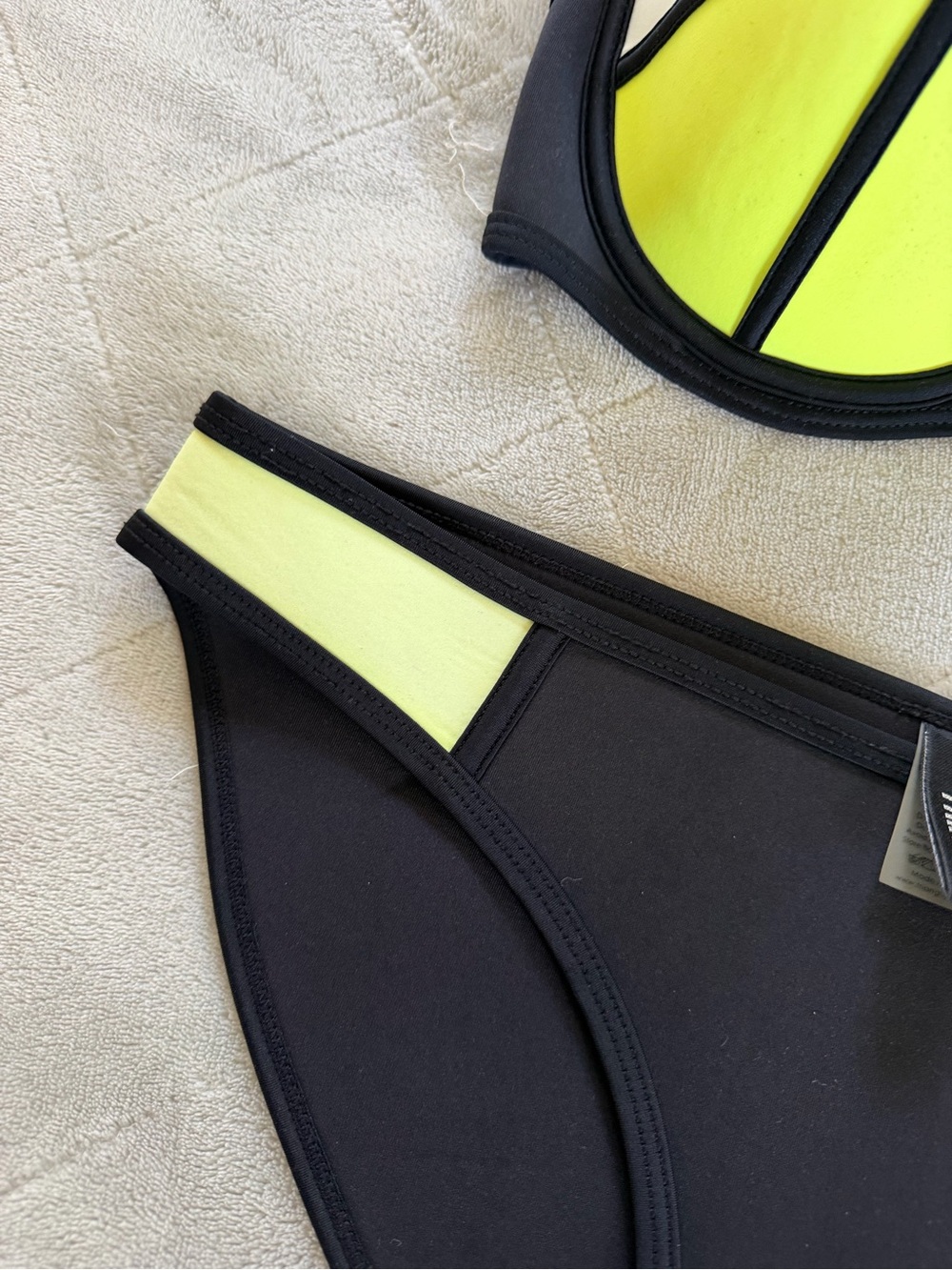 OG Triangl neoprene bikini S+/M - Picture 3 of 5